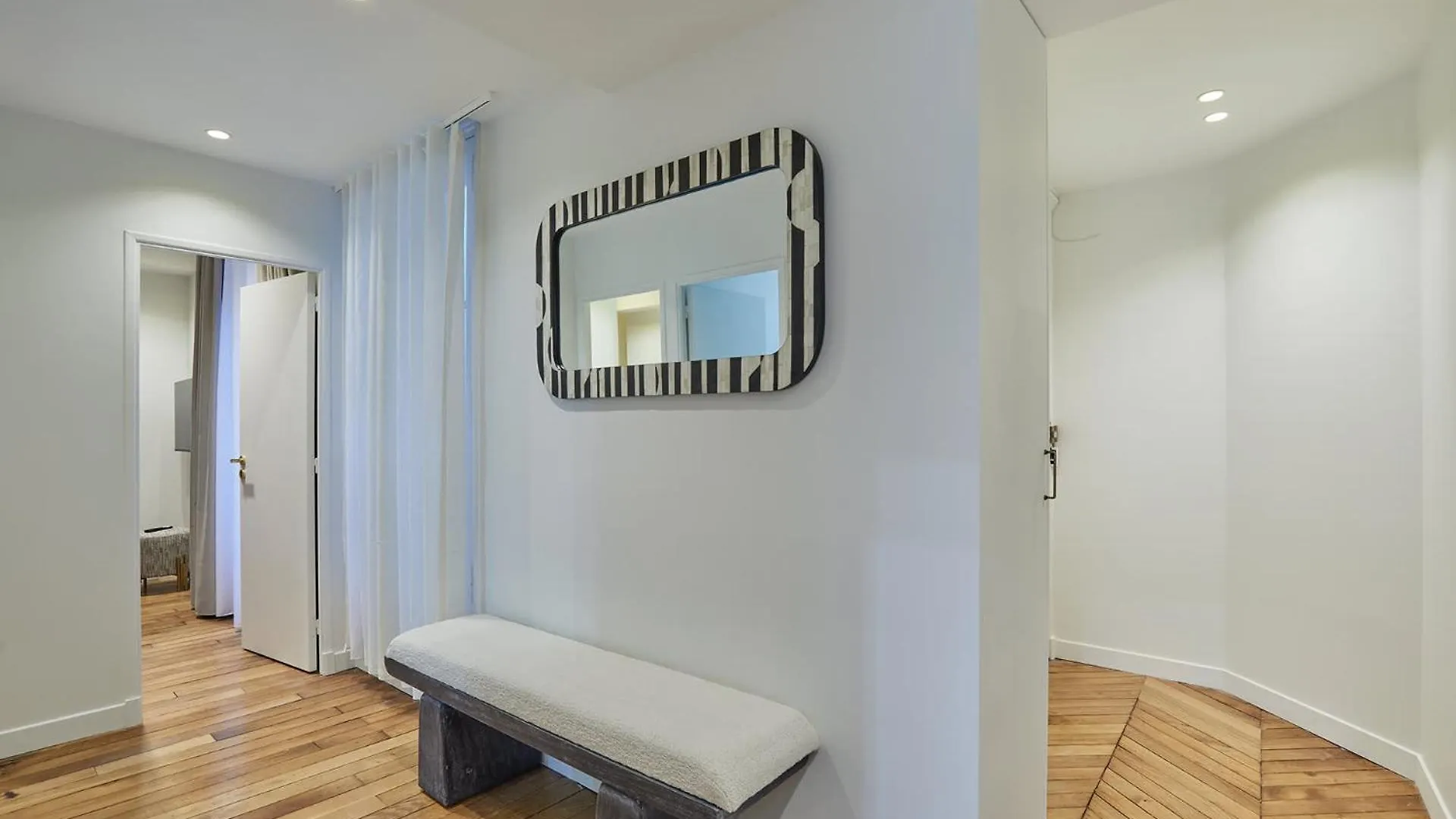 Sublime Air-Conditioned Apartment Center Of Paryż
