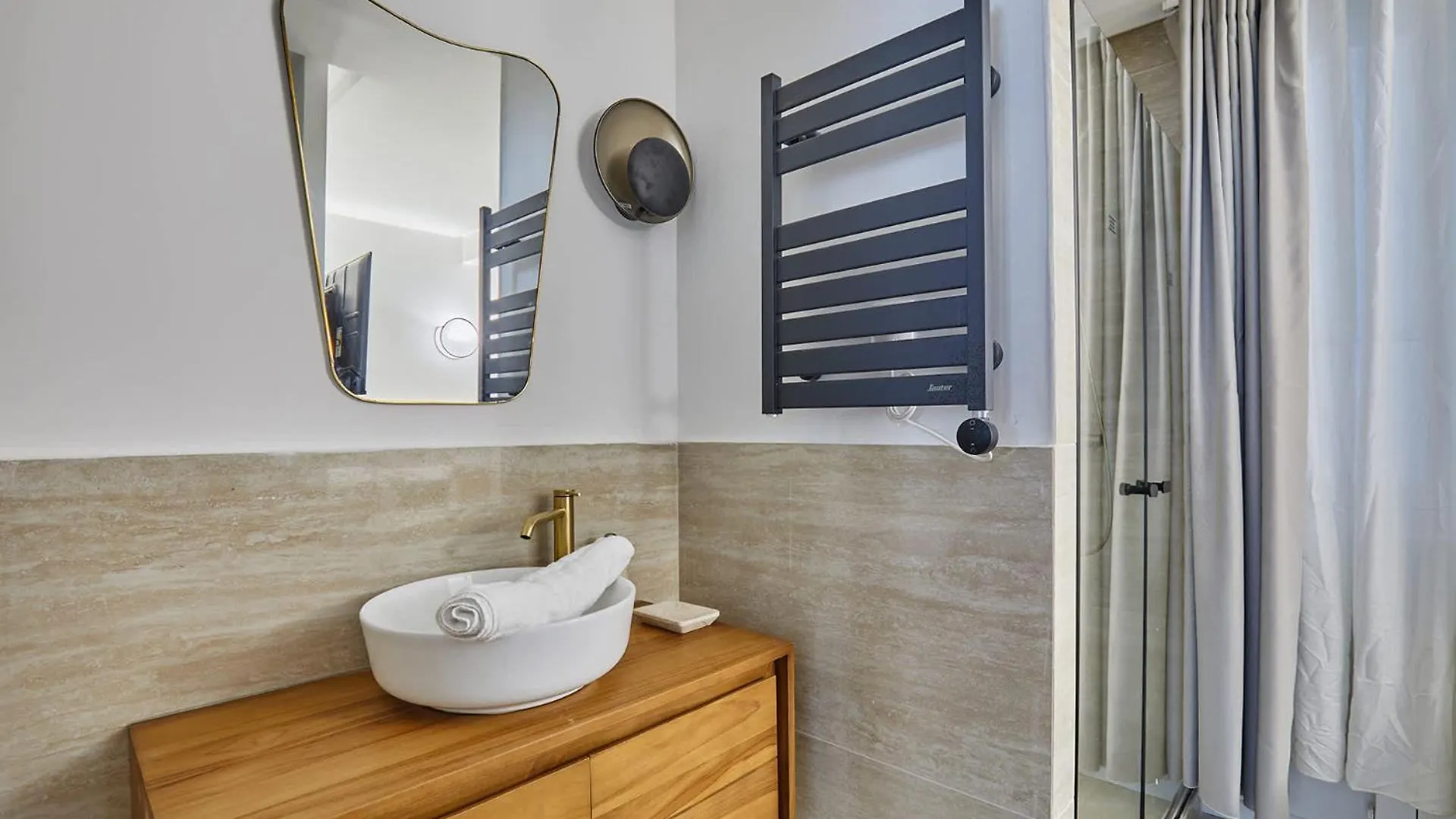 Sublime Air-Conditioned Apartment Center Of Paryż Francja