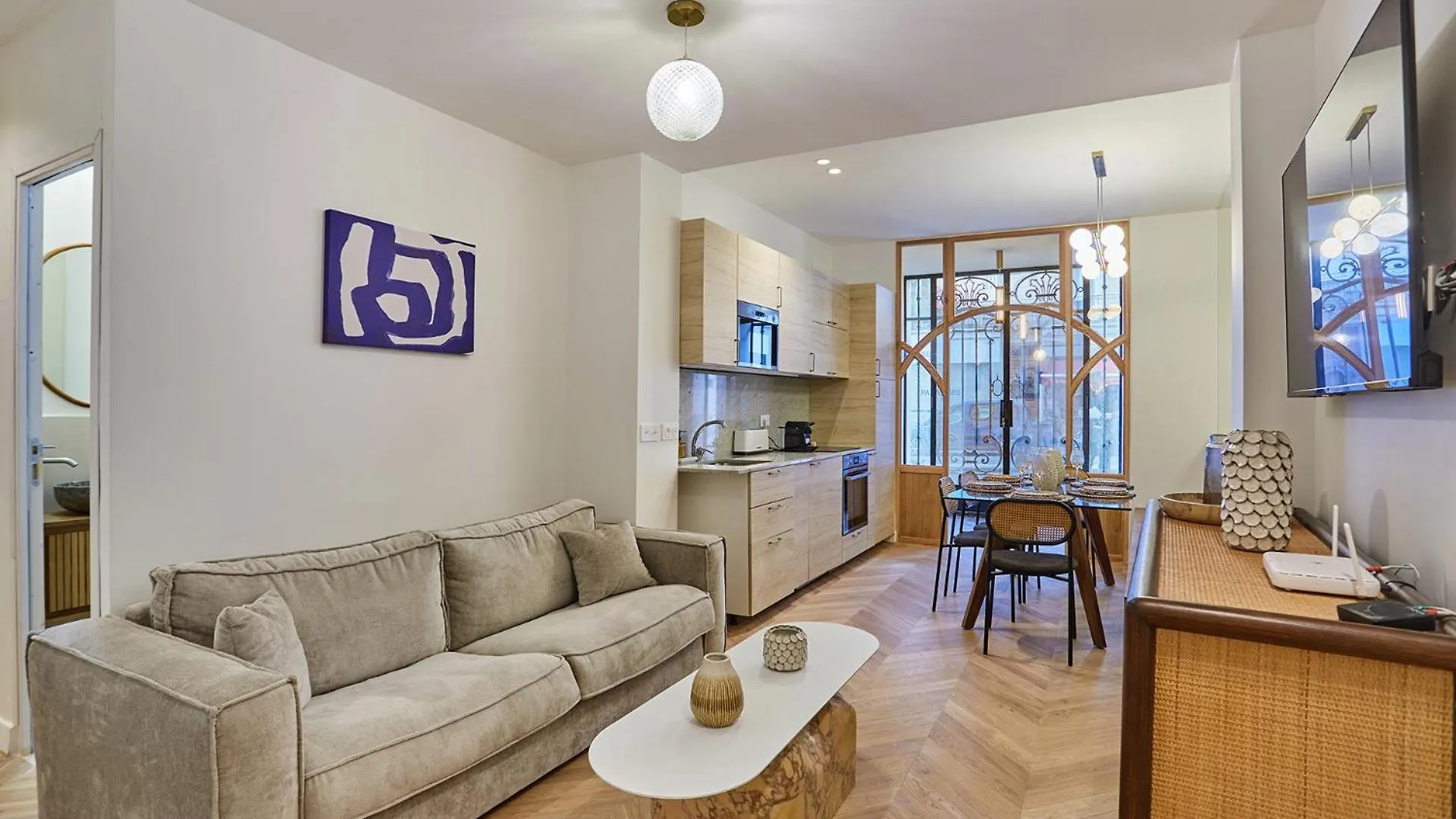 Sublime Air-Conditioned Apartment Center Of Paryż Francja