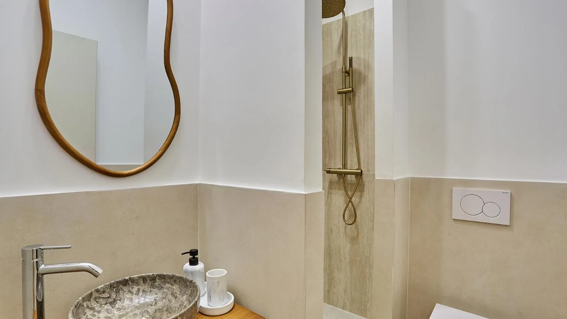 Sublime Air-Conditioned Apartment Center Of Paris
